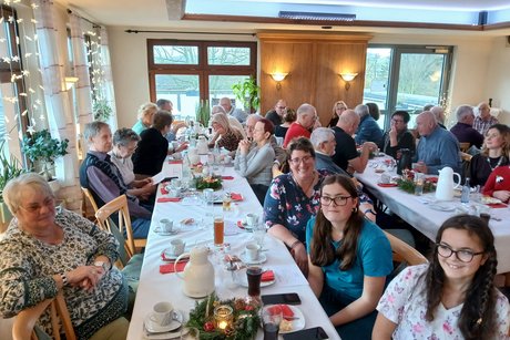 Foto 1 vom Festsaal bei der VdK-Weihnachtsfeier