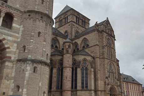 Liebfrauenkirche direkt am Dom