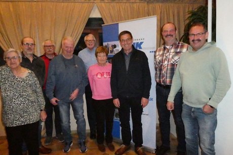 Vorstand von links: Margret W&ouml;rsd&ouml;rfer , J&uuml;rgen M&uuml;ller, Hans-Dieter Erlenbach, Hans-Werner M&uuml;ller, Manfred Bendel, Margit Bendel, Oswald W&ouml;rsd&ouml;rfer, Karl-Heinz Hebgen, Rudolf Nink