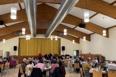 Blick in den Saal