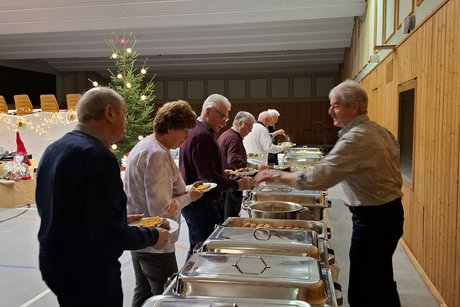 Das Buffet ist eröffnet.