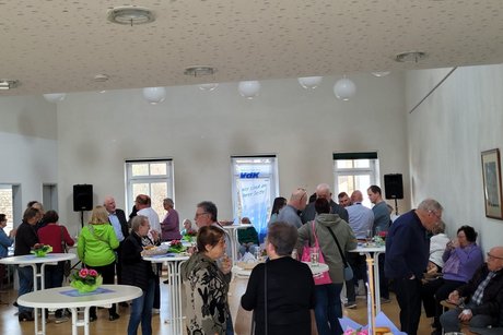 Mitglieder und Freunde