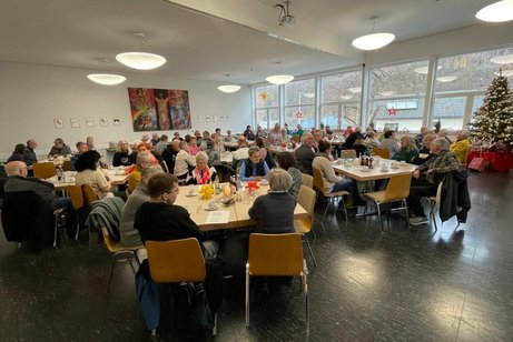 der Beginn der Weihnachtsfeier