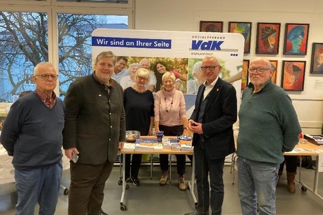 Besuch von Herrn Bürgermeister Guido Orthen am Stand des VdK