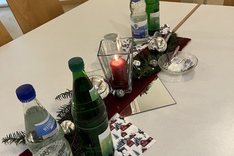 Dekoration der Tische