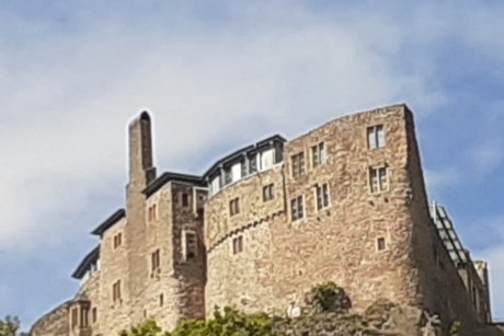 Über der Felsenkapelle steht die Schloß Ruine Idar - Oberstein. Über der Felsenkapelle steht die Schloß Ruine Idar - Oberstein.