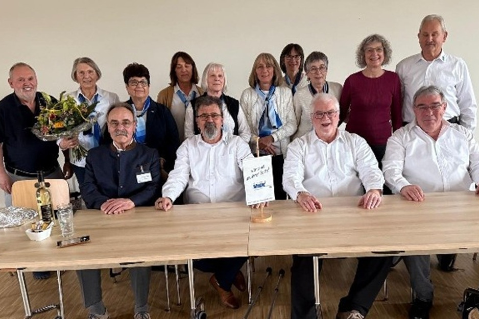 Auf dem Bild ist die neu gew&auml;hlte Vorstandschaft des VdK-Ortsverbandes Eisenberg abgelichtet