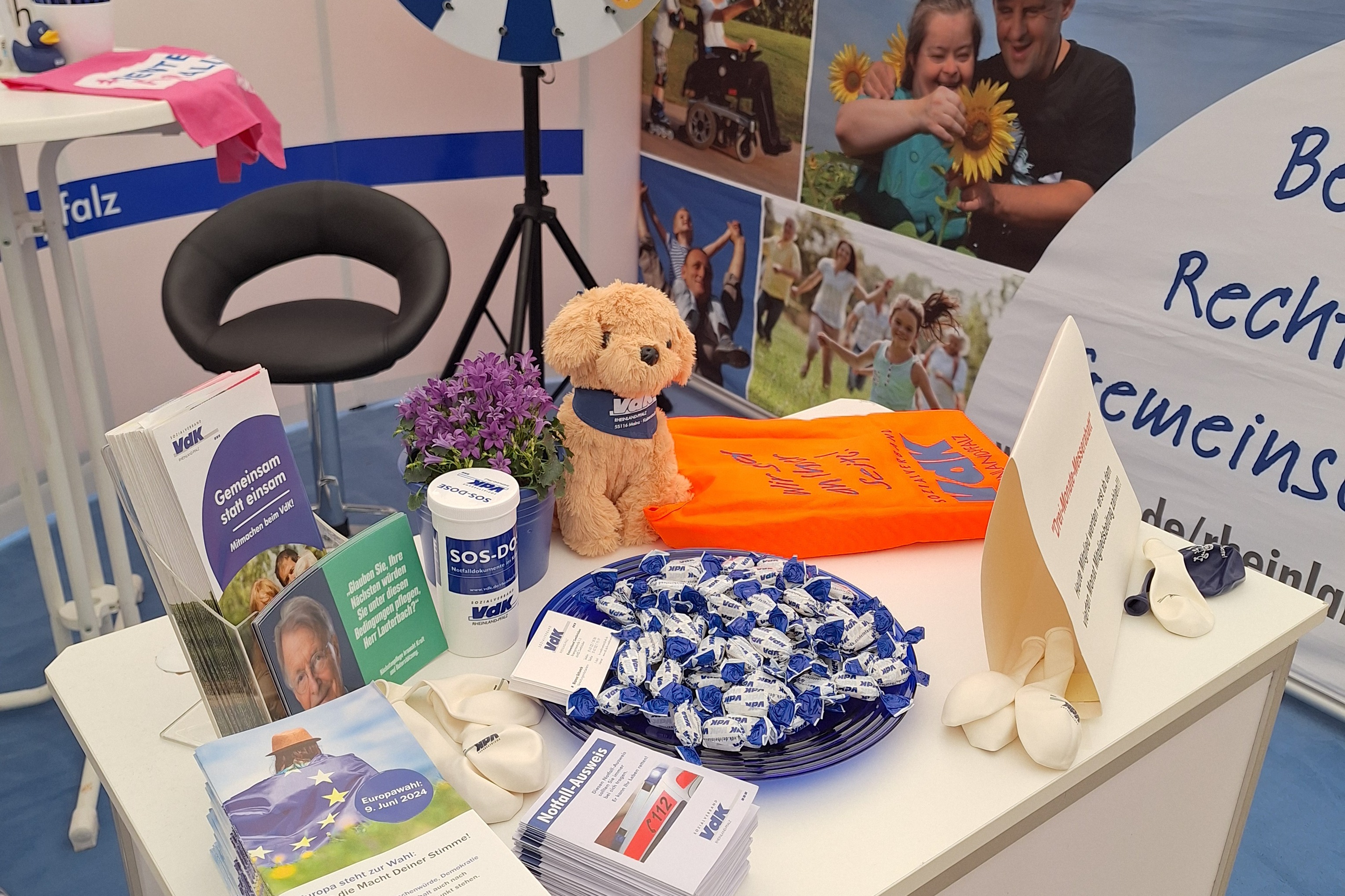 Am VdK-Stand auf der Messe 2br&uuml;cken: Infos, Beratung und tolle Werbeartikel!