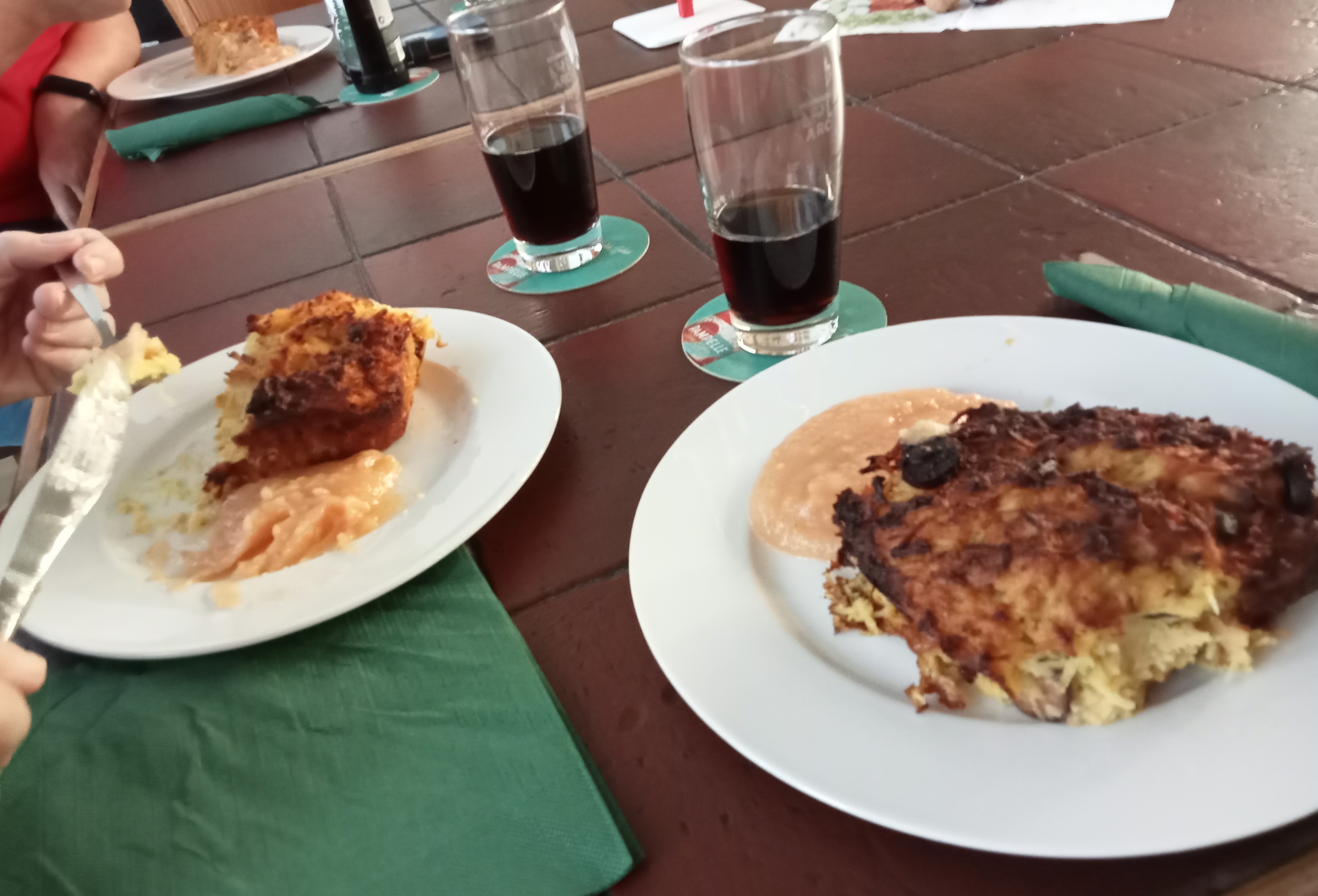 der leckere Döbbekooche mit selbstgemachtem Apfelkompott