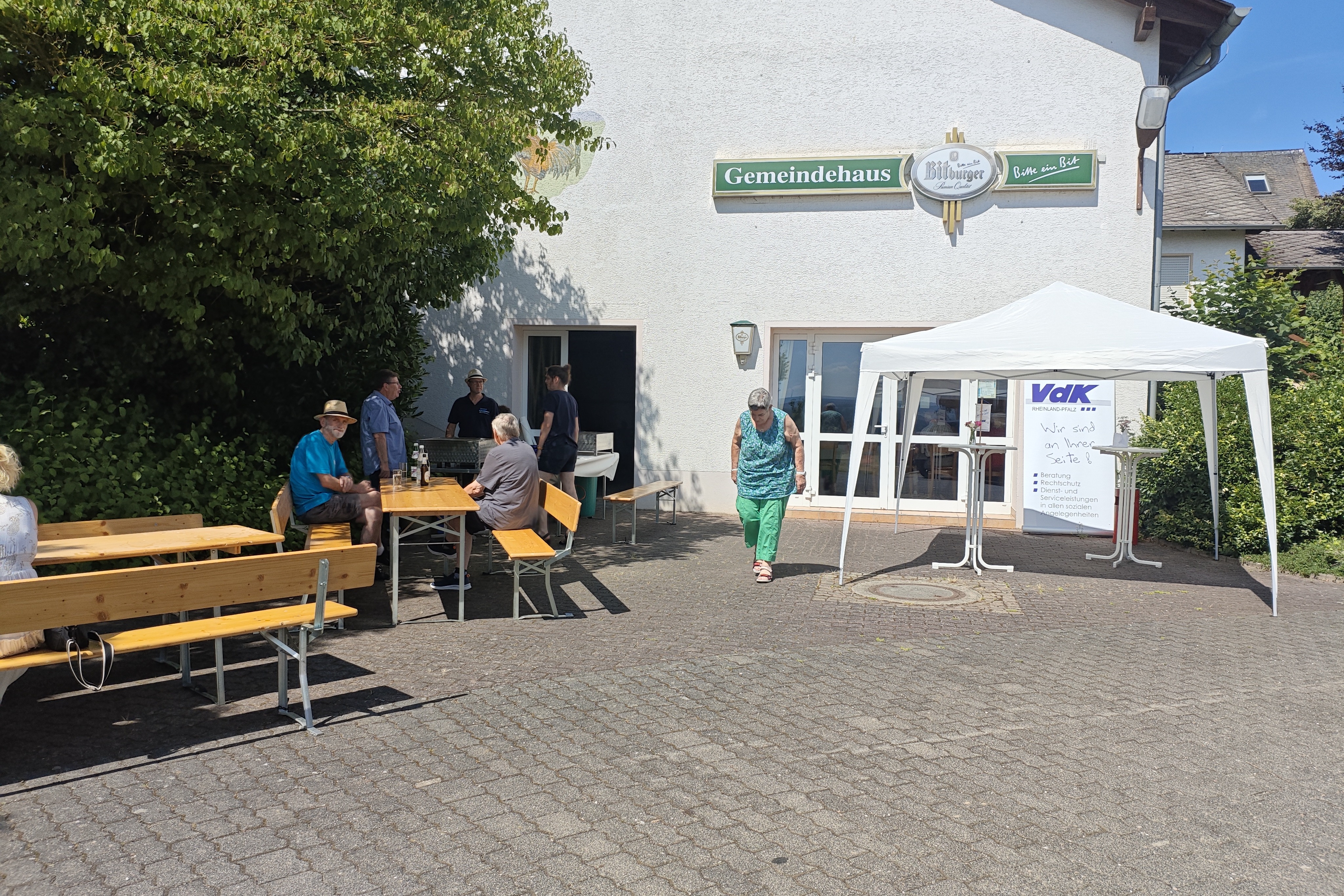 Gemeindehaus Gebäude Dorfgemeinschaftshaus