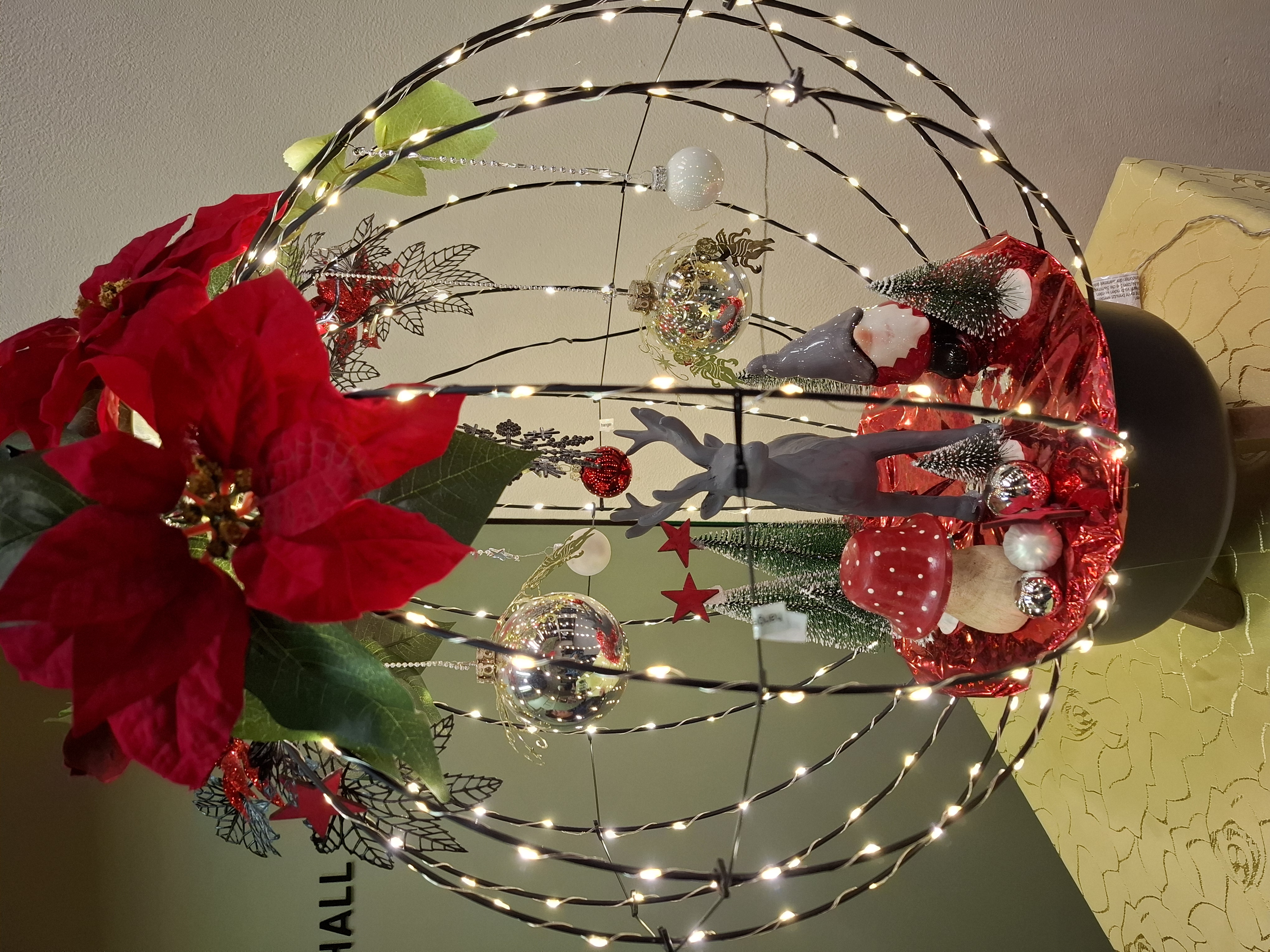 beleuchtete Weihnachskugel beleuchtete Weihnachtskugel