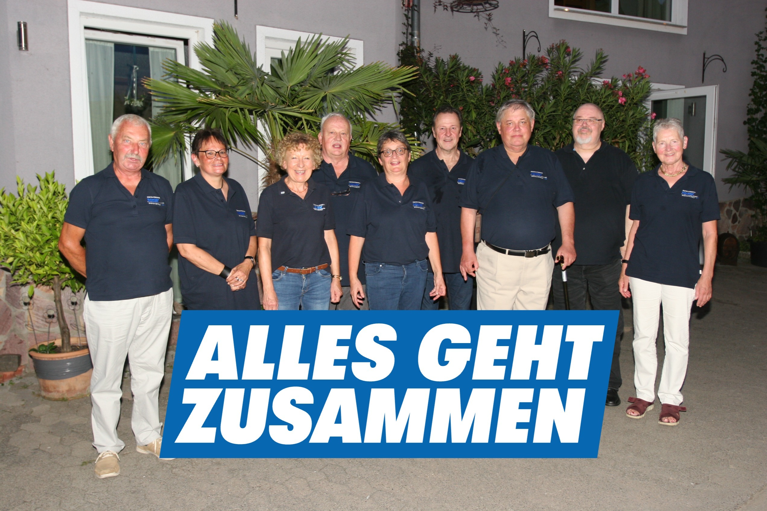 8 Vorstandsmitglieder und der Kreisvorsitzende Manfred Grötz