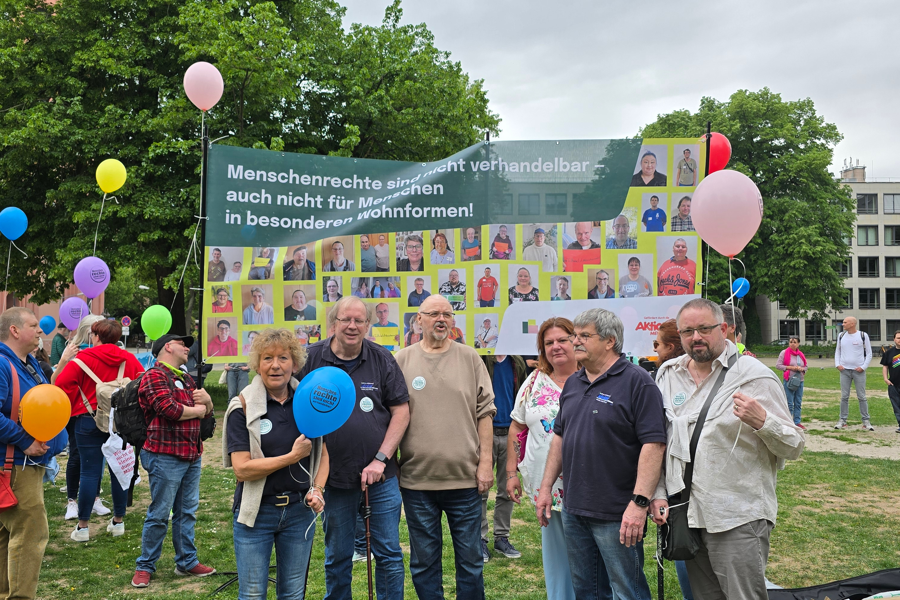 Treffen auf "Helmut Kohl Platz" in Mainz
