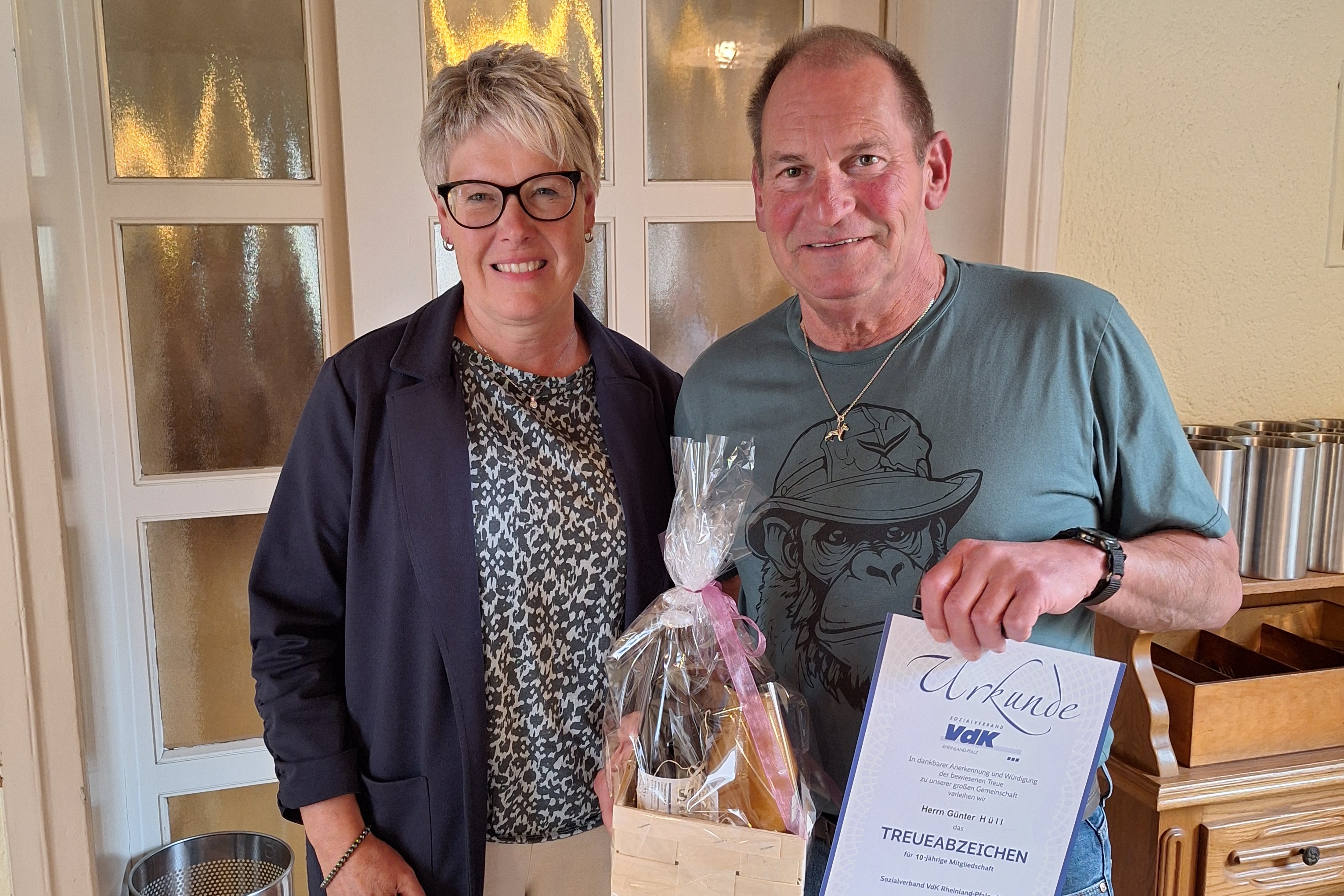 H&uuml;ll G&uuml;nter f&uuml;r 10 Jahre geehrt